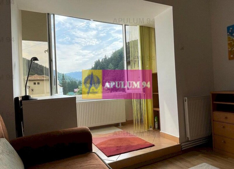 Apartament cu 3 camere de vanzare in Azuga